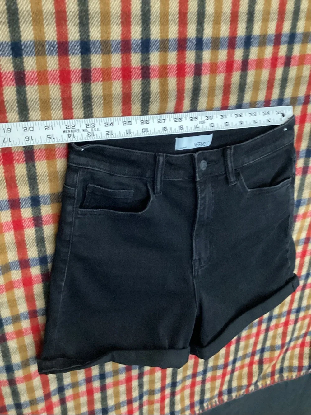 Vervet black Jean shorts women’s size medium